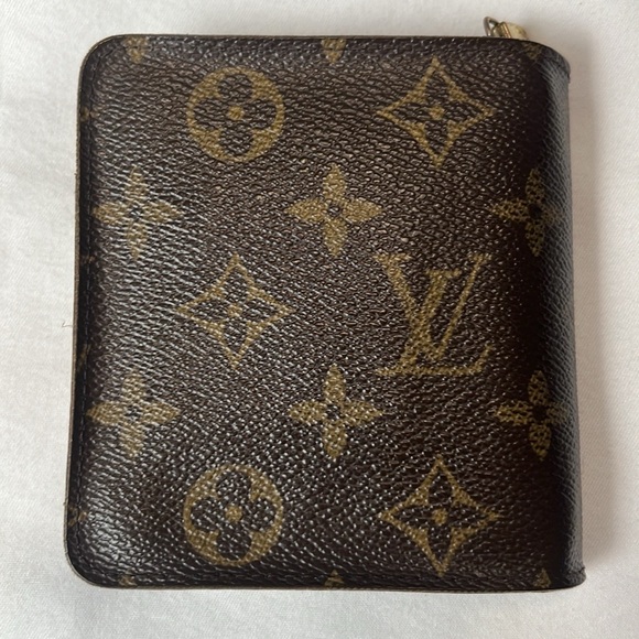 Louis Vuitton Monogram Compact Zip Wallet Authentic A6 - Picture 4 of 17